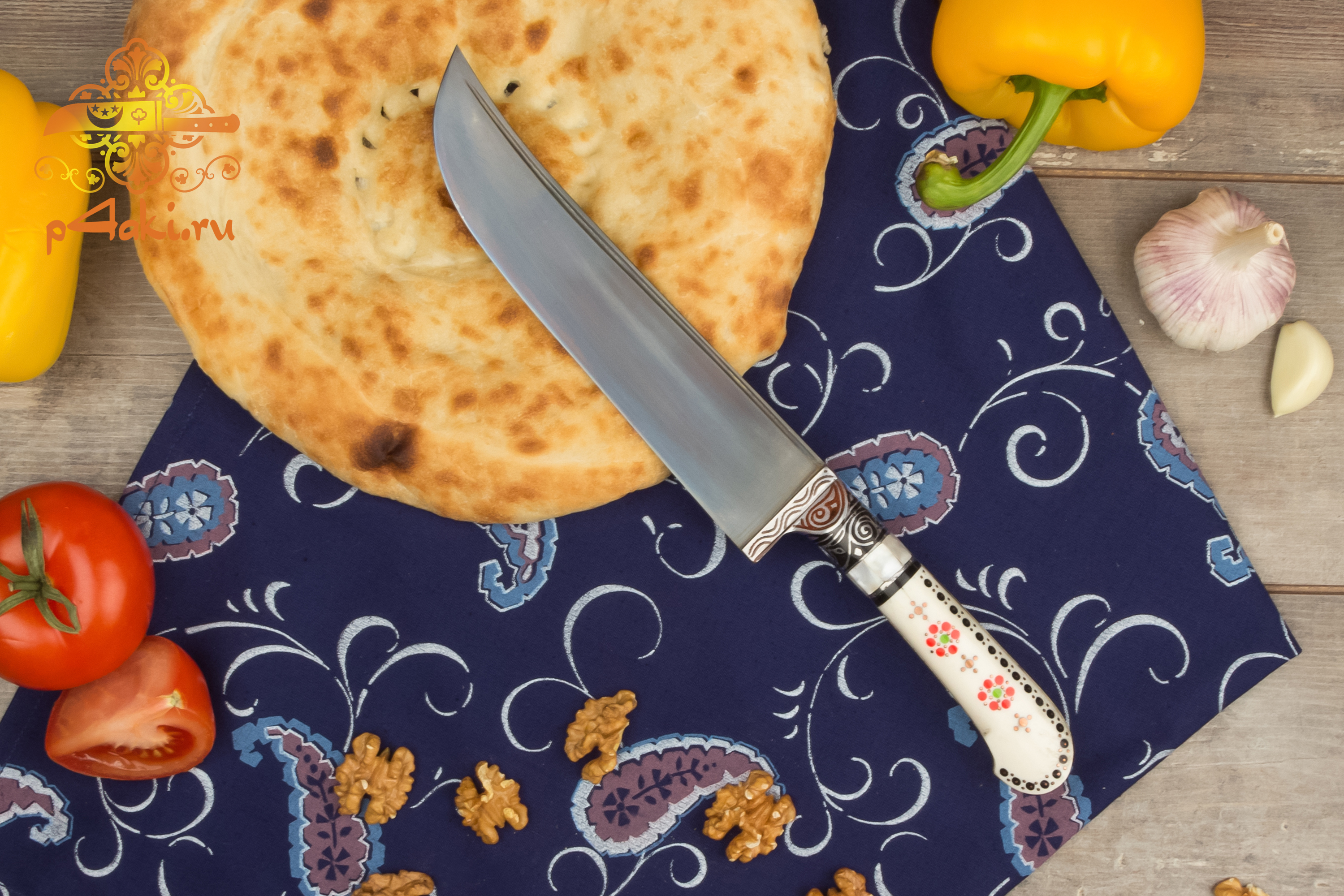 Узбекский нож пчак "Белый путь", (монтаж «ерма даста» — рукоятка из пластика.) со вставками чермяхи, «гюльбанд» и «бринч» — олово, мельхиор